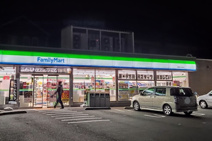 ファミリーマート　横須賀大津町店
