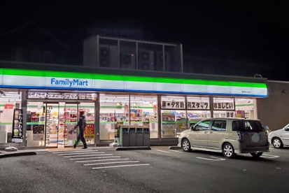 ファミリーマート　横須賀大津町店の画像1