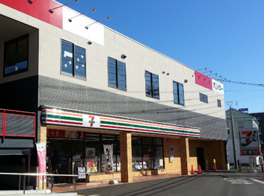 セブンイレブン　横浜六浦２丁目店の画像1