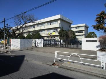 越谷市立大間野小学校の画像1