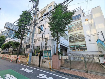 新宿区立津久戸小学校の画像1