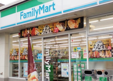 ファミリーマート　ニック北加瀬三丁目店の画像1