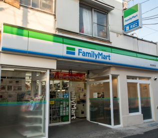 ファミリーマート　柿生駅前店の画像1