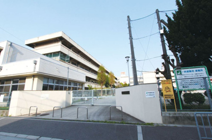 吹田市立 吹田南小学校の画像1