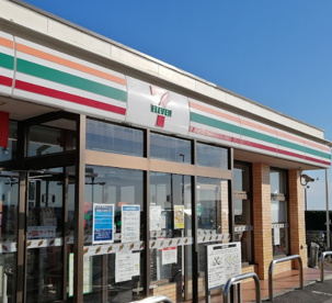 セブンイレブン　鎌倉七里ガ浜店の画像1
