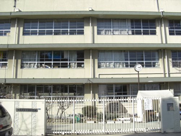 茨木市立葦原小学校の画像1