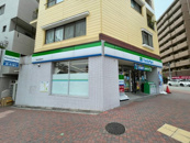 ファミリーマート 阪神岩屋駅前店
