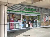 ファミリーマート エミオ保谷店