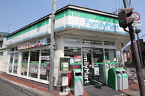 ファミリーマート 東伏見駅前店