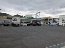 ファミリーマート滝山一丁目店