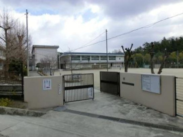 吹田市立 津雲台小学校の画像1