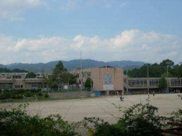 吹田市立 青山台小学校の画像1