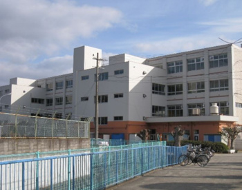 箕面市立 西小学校の画像1