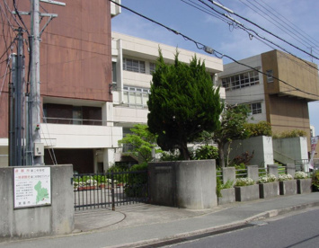 箕面市立第二中学校の画像1