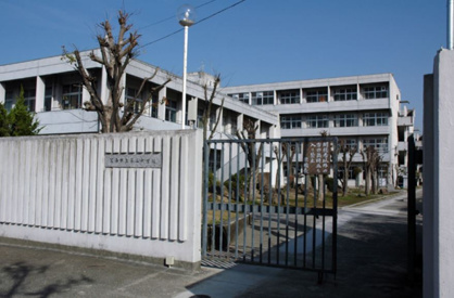 箕面市立第三中学校の画像1