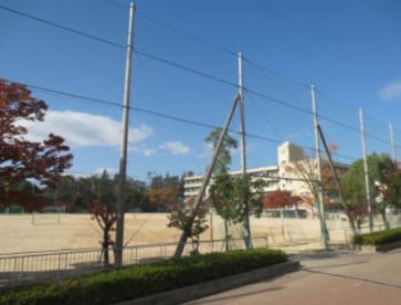 箕面市立第六中学校の画像1