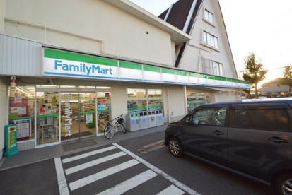 ファミリーマート 昭和檀渓通四丁目店の画像1