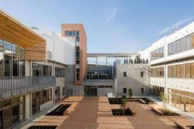 西東京市立ひばりが丘中学校の画像1