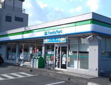 ファミリーマート　川崎塩浜店の画像1