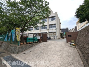 神戸市立神陵台中学校の画像1