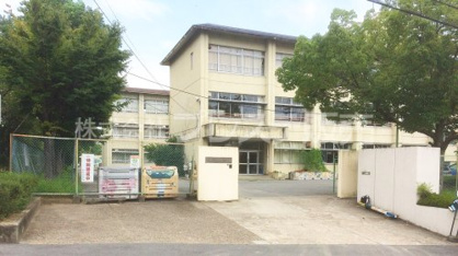 朱雀小学校の画像1