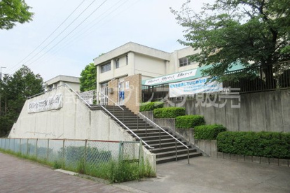 上中学校の画像1