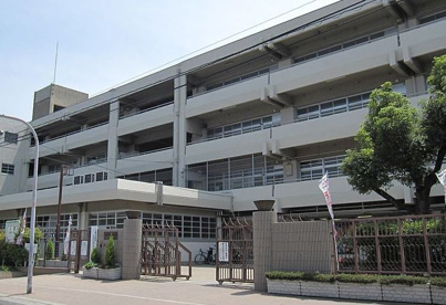 吹田市立第六中学校の画像1
