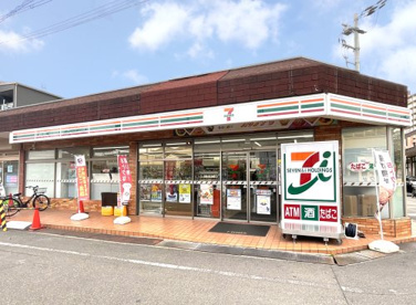 セブンイレブン【枚方牧野駅西口店】の画像1