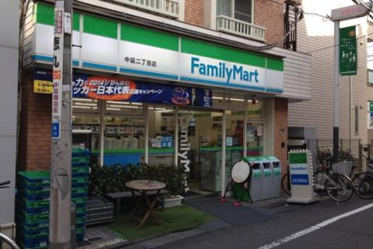 ファミリーマート中延二丁目店の画像1