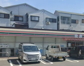 セブンイレブン 大阪湯里6丁目店の画像1