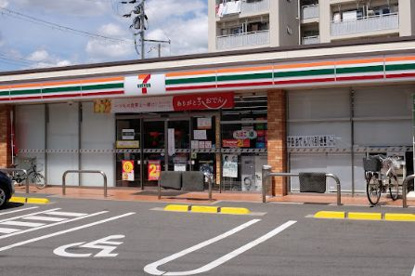 セブンイレブン 大阪喜連東4丁目店の画像1