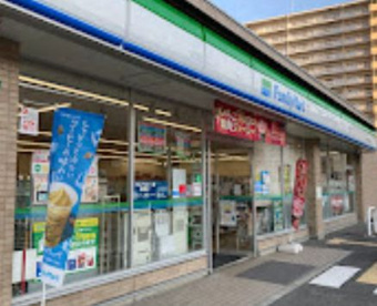 ファミリーマート 平野長吉出戸店の画像1