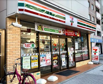 セブンイレブン 大阪西田辺町1丁目店の画像1