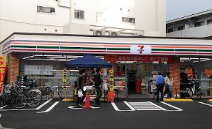 セブンイレブン 大阪長居東4丁目店の画像1
