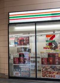 セブンイレブン ハートインJR桃谷駅南口店の画像1