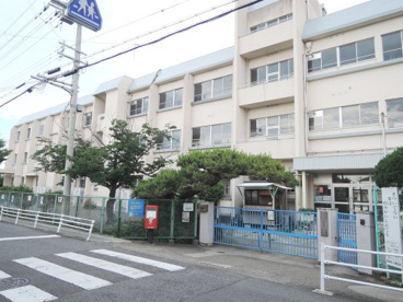 阪南市立西鳥取小学校の画像1