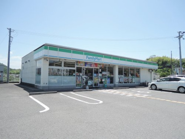 ファミリーマート 泉南インター店の画像1