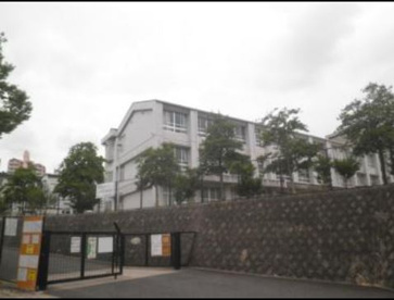 和泉市立北池田中学校の画像1