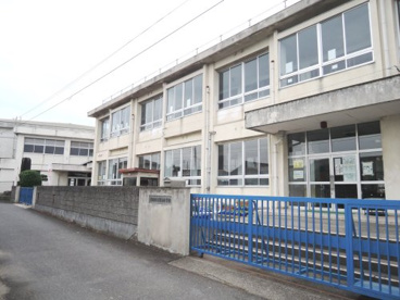 泉南市立雄信小学校の画像1