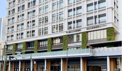 店舗は札の辻スクエアの2階にあります。 オーケー 札の辻店の画像1