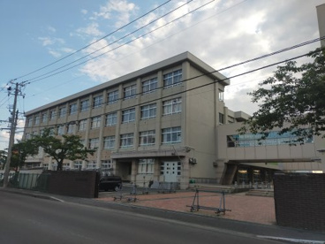 浦町中学校の画像1