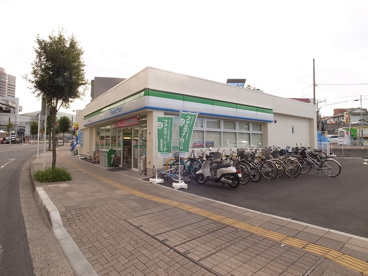 ファミリーマート　千葉弁天二丁目店の画像1