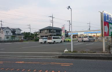 ローソン 相模原田名陽原店の画像1