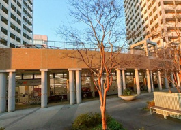 グルメシティ摩耶海岸通店