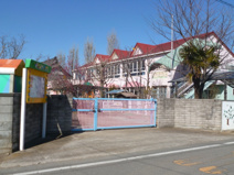 いずみ幼稚園(女屋)