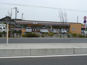 セブンイレブン前橋天川大島店の画像1