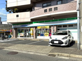 コンビニエンスストア ファミリーマート 金山五丁目店