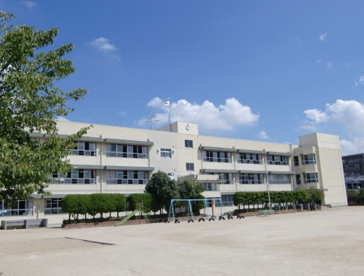 茨木市立 中条小学校の画像1