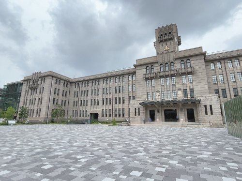 京都市役所の画像