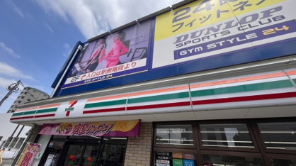  セブン-イレブン 小平 花小金井駅南口店の画像1